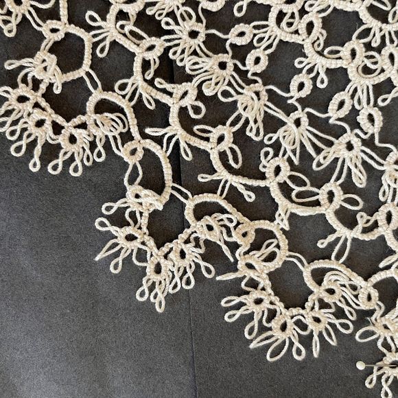 Antique Lace Medallion11.5" Tatted Lace Doily - Picture 3 of 5